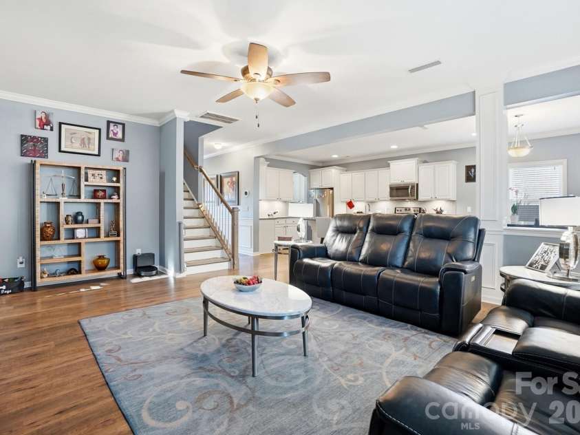 1103 Clover Lane, Matthews, NC 28104.  MLS# CAR4336114, YatesRealty ID 3668. 