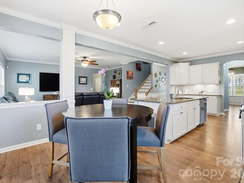 1103 Clover Lane, Matthews, NC 28104.  MLS# CAR4336114, YatesRealty ID 3668. 