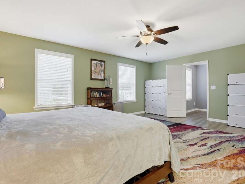 1103 Clover Lane, Matthews, NC 28104.  MLS# CAR4336114, YatesRealty ID 3668. 