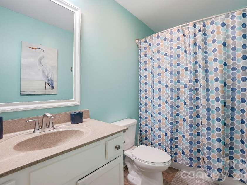 1103 Clover Lane, Matthews, NC 28104.  MLS# CAR4336114, YatesRealty ID 3668. 