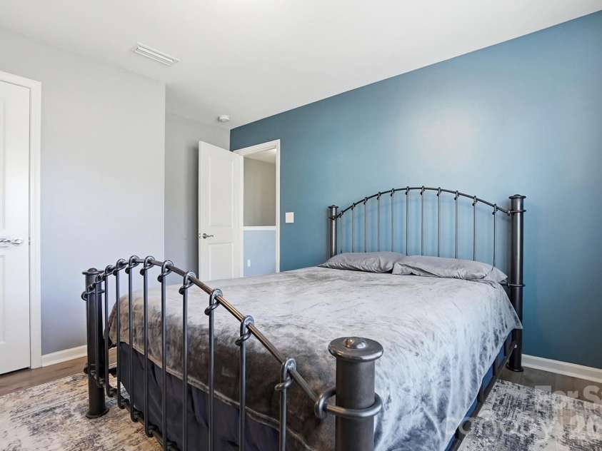 1103 Clover Lane, Matthews, NC 28104.  MLS# CAR4336114, YatesRealty ID 3668. 