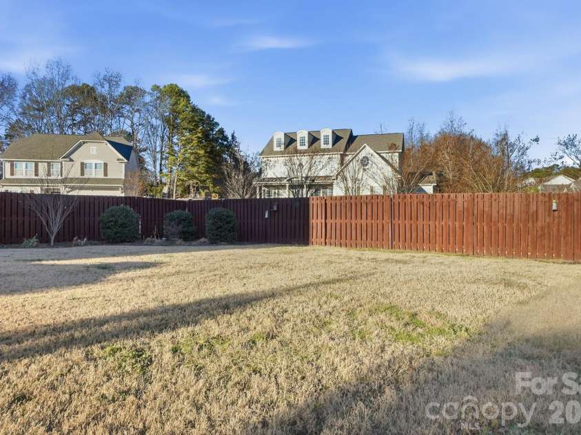 1103 Clover Lane, Matthews, NC 28104.  MLS# CAR4336114, YatesRealty ID 3668. 