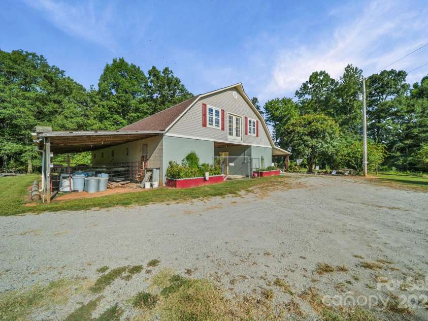 6298 Nc 742 South, Wadesboro, NC 28170.  MLS# CAR4300661, YatesRealty ID 3668. Barn