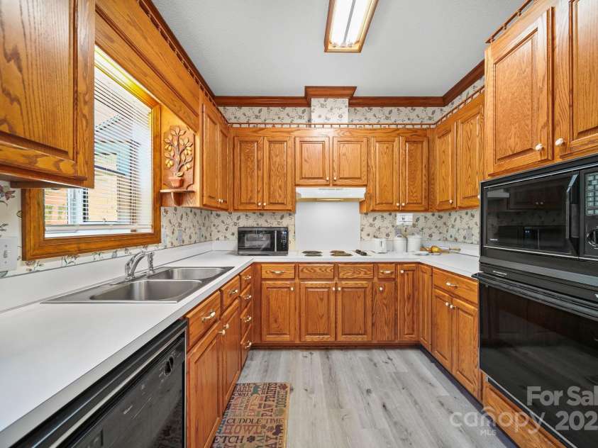 6298 Nc 742 South, Wadesboro, NC 28170.  MLS# CAR4300661, YatesRealty ID 3668. Kitchen