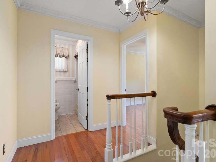 121 Fortner Drive, Waynesville, NC 28786.  MLS# CAR4402565, YatesRealty ID 36680. 