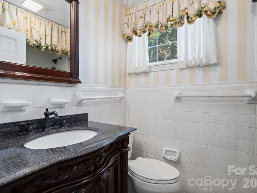 121 Fortner Drive, Waynesville, NC 28786.  MLS# CAR4402565, YatesRealty ID 36680. 