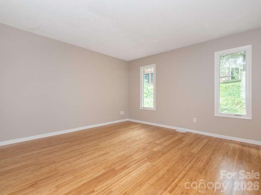 1005 Kenilworth Court, Concord, NC 28027.  MLS# CAR4403489, YatesRealty ID 36682. Primary bedroom