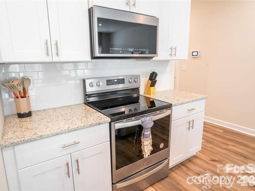 508 Tayberry Lane, Fort Mill, SC 29715.  MLS# CAR4403778, YatesRealty ID 36683. Kitchen