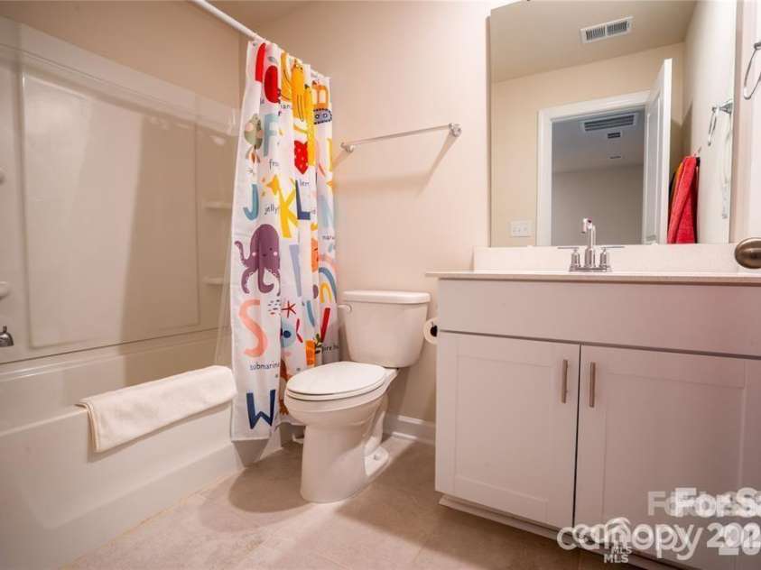 508 Tayberry Lane, Fort Mill, SC 29715.  MLS# CAR4403778, YatesRealty ID 36683. Secondary bath