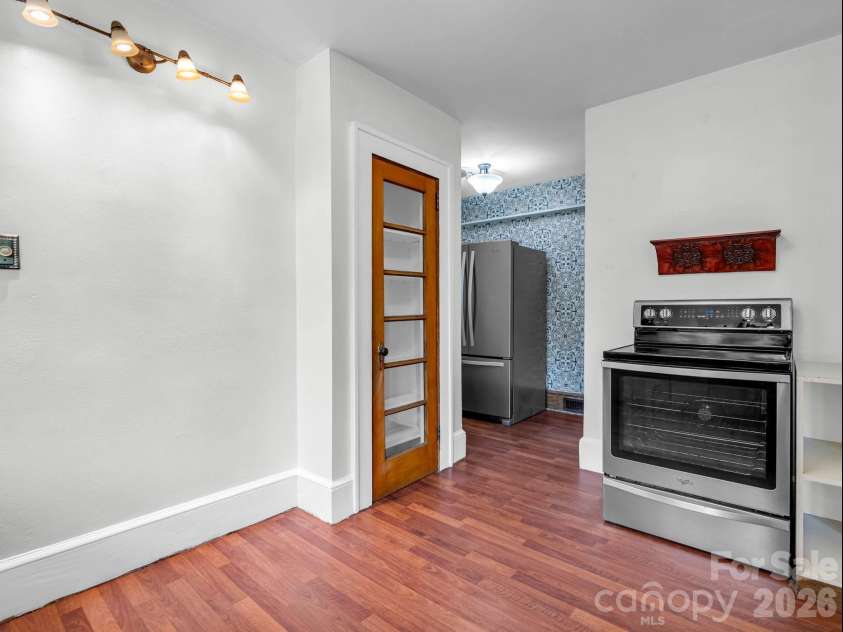 555 State Street, Marion, NC 28752.  MLS# CAR4400439, YatesRealty ID 36686. 