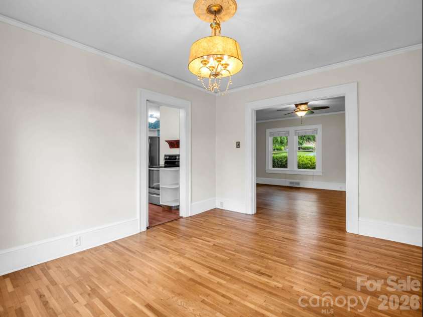 555 State Street, Marion, NC 28752.  MLS# CAR4400439, YatesRealty ID 36686. 