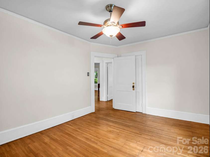 555 State Street, Marion, NC 28752.  MLS# CAR4400439, YatesRealty ID 36686. 