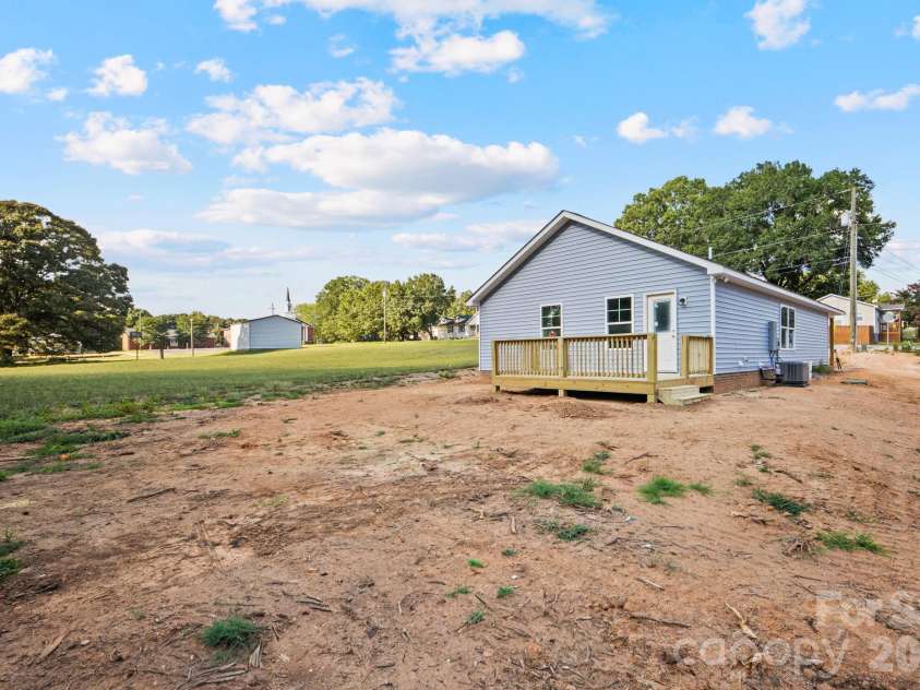 1505 Arden Avenue, Kannapolis, NC 28083.  MLS# CAR4403735, YatesRealty ID 36687. 