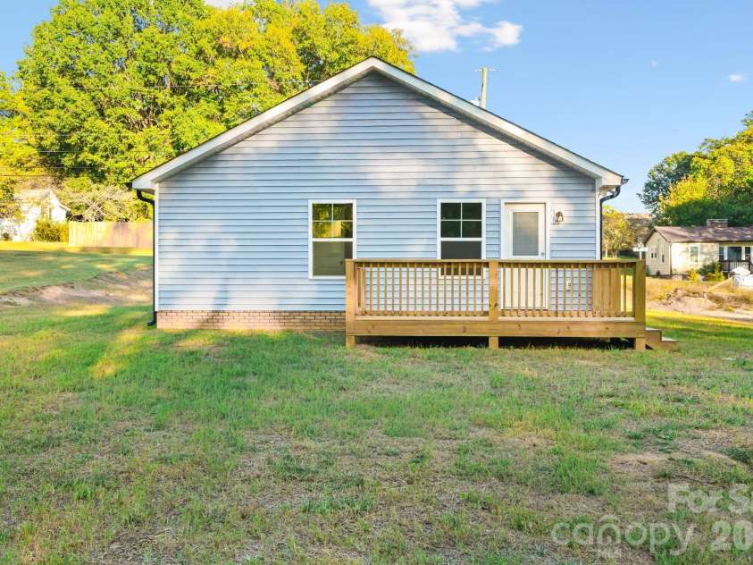 1505 Arden Avenue, Kannapolis, NC 28083.  MLS# CAR4403735, YatesRealty ID 36687. 