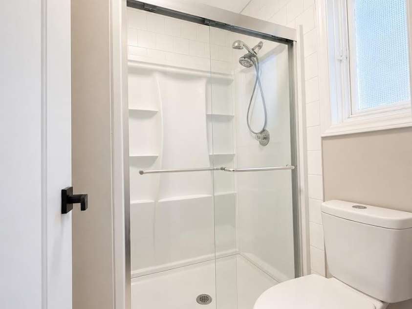 6101 honeysuckle Lane, Charlotte, NC 28212.  MLS# CAR4403515, YatesRealty ID 36688. 
