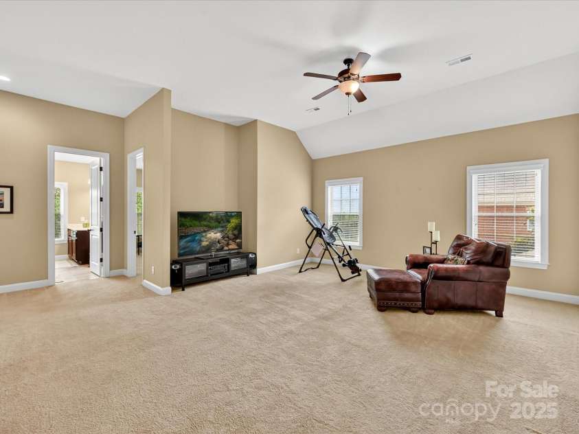 13130 Long Common Parkway, Huntersville, NC 28078.  MLS# CAR4310973, YatesRealty ID 3669. Bonus Room