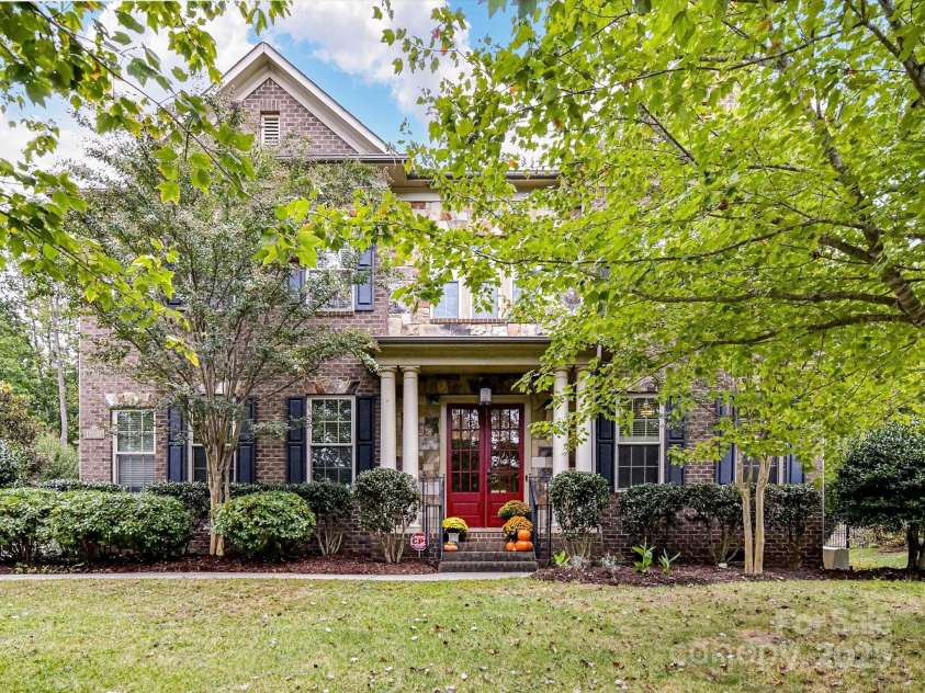 13130 Long Common Parkway, Huntersville, NC 28078.  MLS# CAR4310973, YatesRealty ID 3669. Front