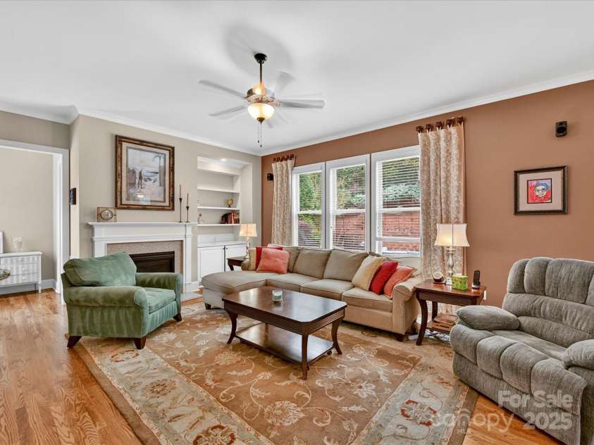 13130 Long Common Parkway, Huntersville, NC 28078.  MLS# CAR4310973, YatesRealty ID 3669. Great Room