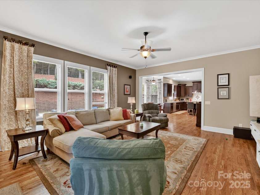 13130 Long Common Parkway, Huntersville, NC 28078.  MLS# CAR4310973, YatesRealty ID 3669. Great Room