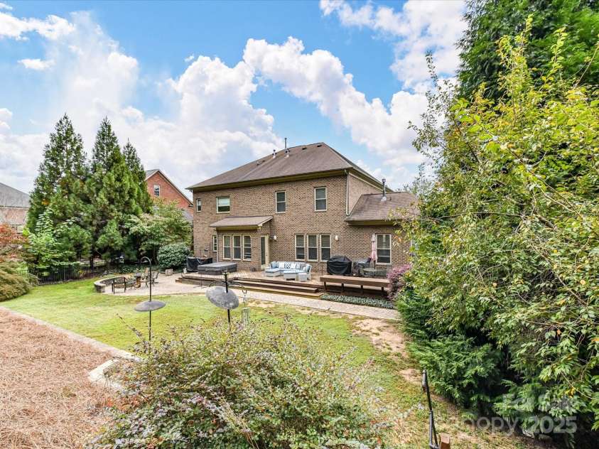 13130 Long Common Parkway, Huntersville, NC 28078.  MLS# CAR4310973, YatesRealty ID 3669. Rear of House