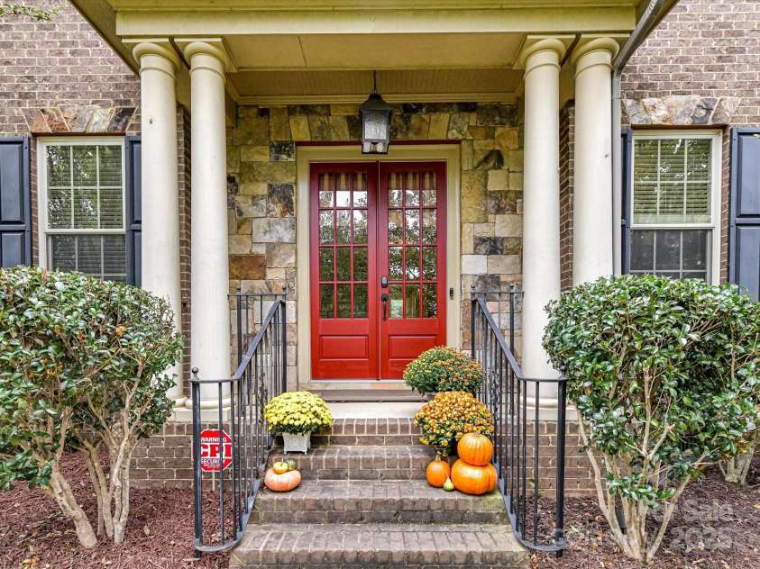 13130 Long Common Parkway, Huntersville, NC 28078.  MLS# CAR4310973, YatesRealty ID 3669. Welcome
