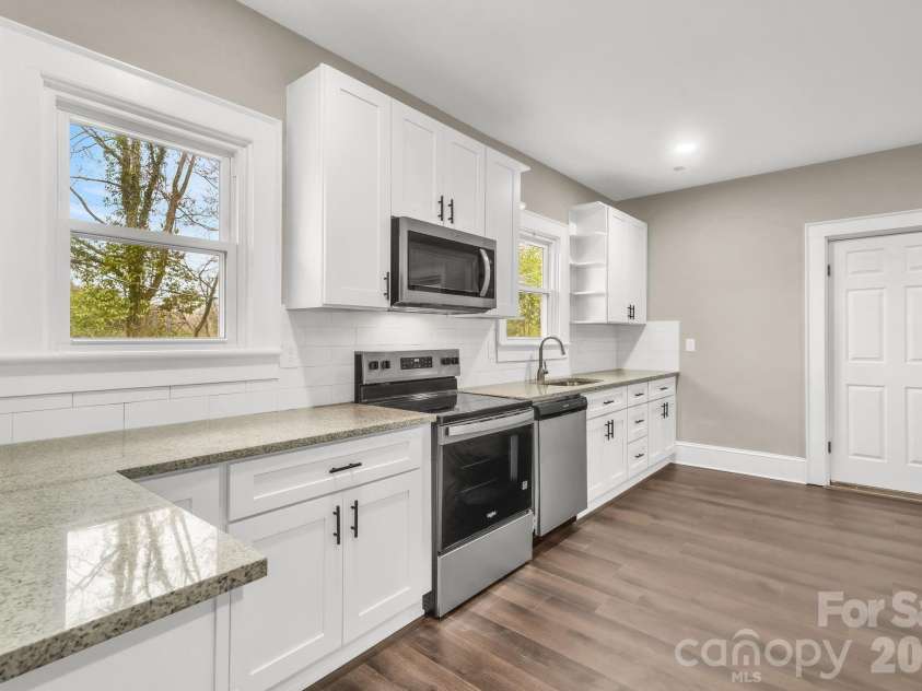 1817 Little Rock Road, Charlotte, NC 28214.  MLS# CAR4352307, YatesRealty ID 3669. 