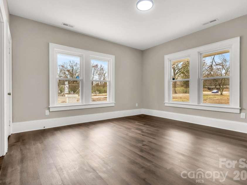 1817 Little Rock Road, Charlotte, NC 28214.  MLS# CAR4352307, YatesRealty ID 3669. 