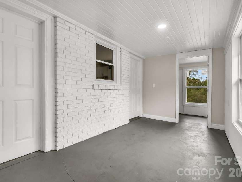 1817 Little Rock Road, Charlotte, NC 28214.  MLS# CAR4352307, YatesRealty ID 3669. 