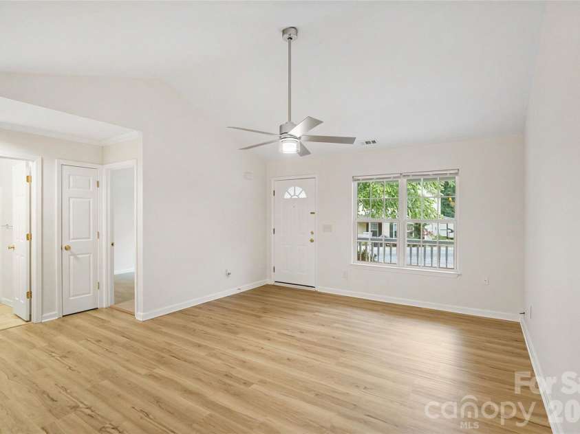 431 Danielle Way, Fort Mill, SC 29715.  MLS# CAR4403787, YatesRealty ID 36694. 