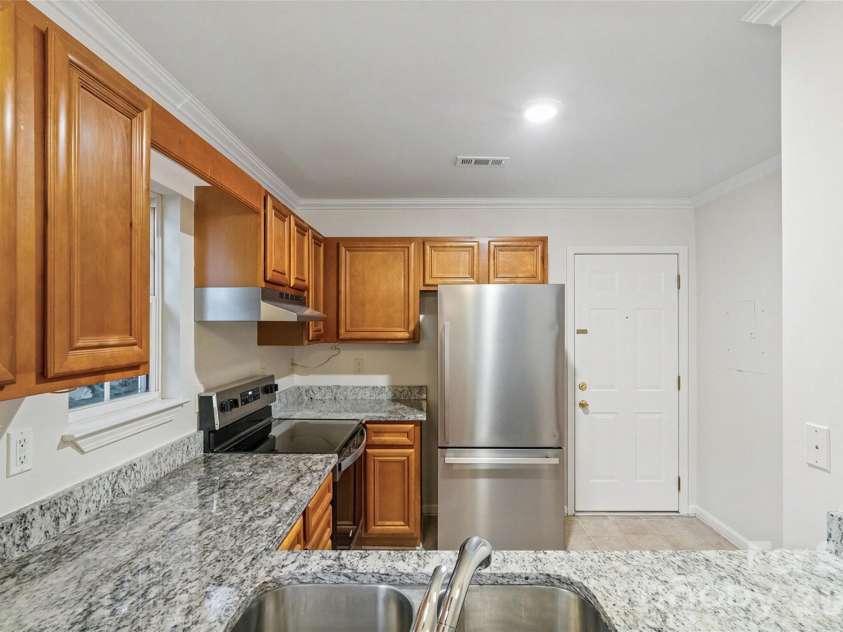 431 Danielle Way, Fort Mill, SC 29715.  MLS# CAR4403787, YatesRealty ID 36694. 
