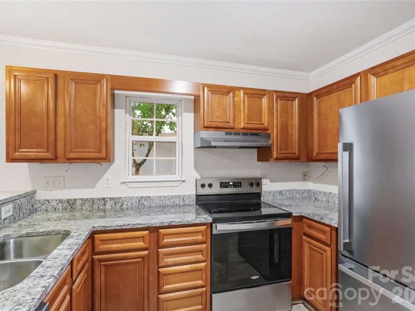 431 Danielle Way, Fort Mill, SC 29715.  MLS# CAR4403787, YatesRealty ID 36694. 