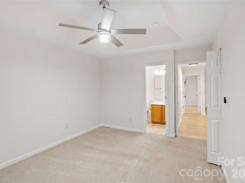 431 Danielle Way, Fort Mill, SC 29715.  MLS# CAR4403787, YatesRealty ID 36694. 