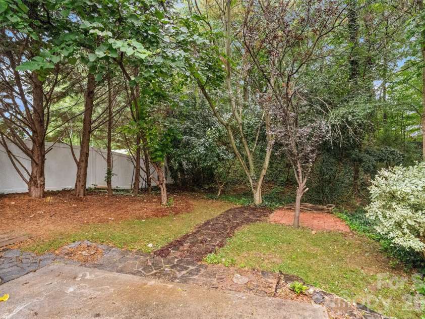 431 Danielle Way, Fort Mill, SC 29715.  MLS# CAR4403787, YatesRealty ID 36694. 