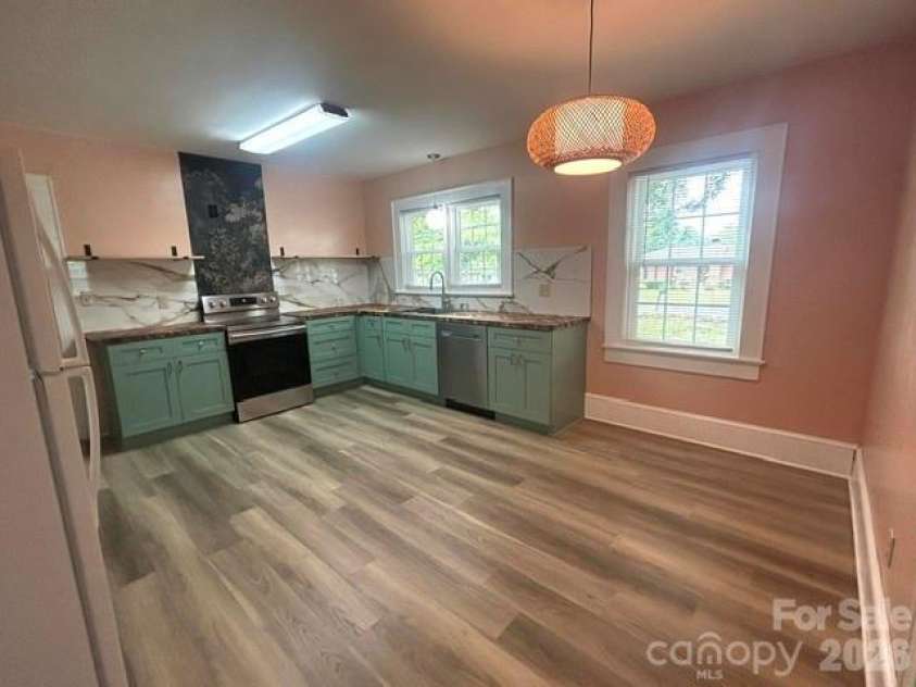 112 3rd Street, Conover, NC 28613.  MLS# CAR4403901, YatesRealty ID 36695. 