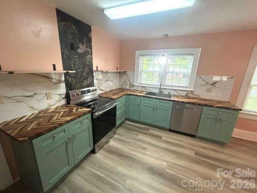 112 3rd Street, Conover, NC 28613.  MLS# CAR4403901, YatesRealty ID 36695. 