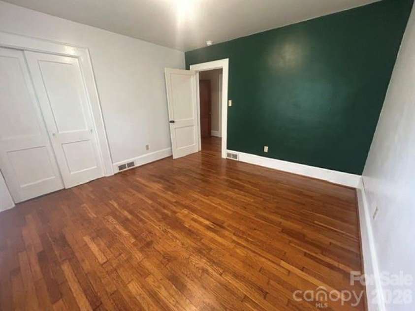 112 3rd Street, Conover, NC 28613.  MLS# CAR4403901, YatesRealty ID 36695. 