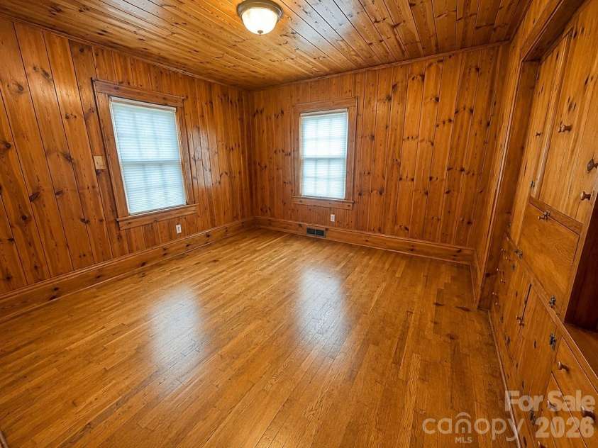 112 3rd Street, Conover, NC 28613.  MLS# CAR4403901, YatesRealty ID 36695. 
