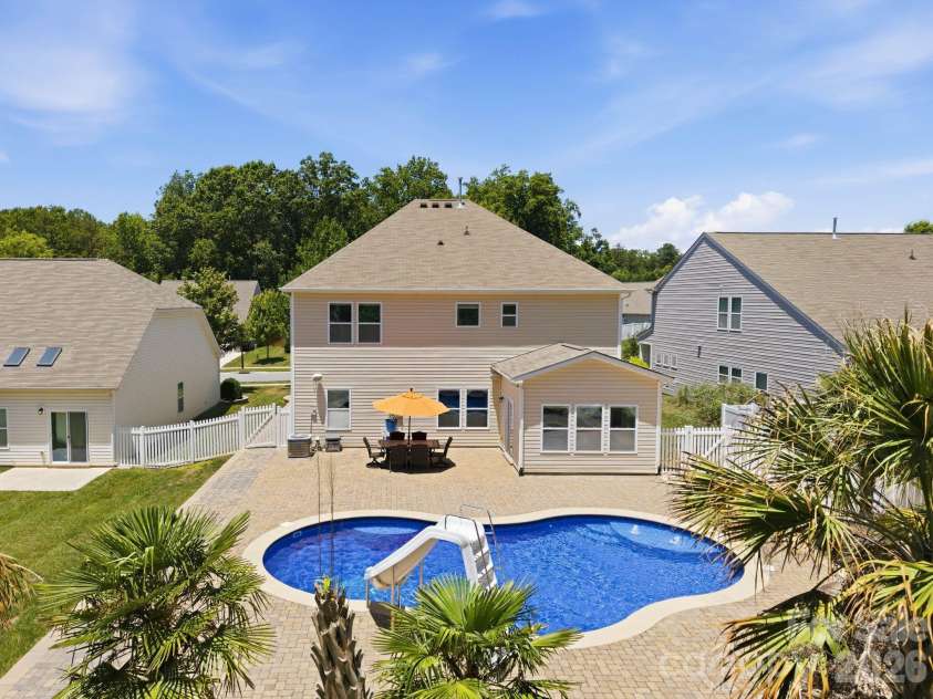125 Paradise Hills Circle, Mooresville, NC 28115.  MLS# CAR4401948, YatesRealty ID 36697. 