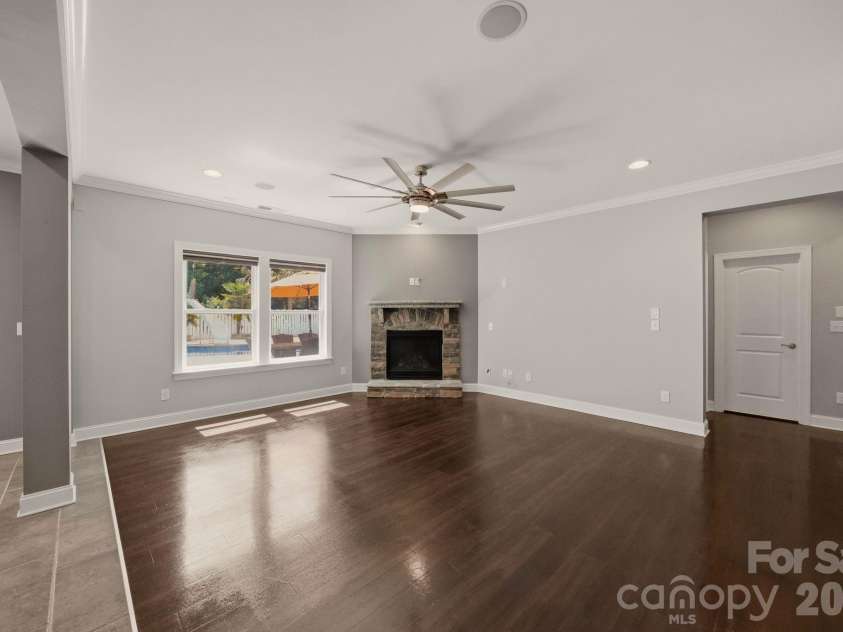 125 Paradise Hills Circle, Mooresville, NC 28115.  MLS# CAR4401948, YatesRealty ID 36697. 