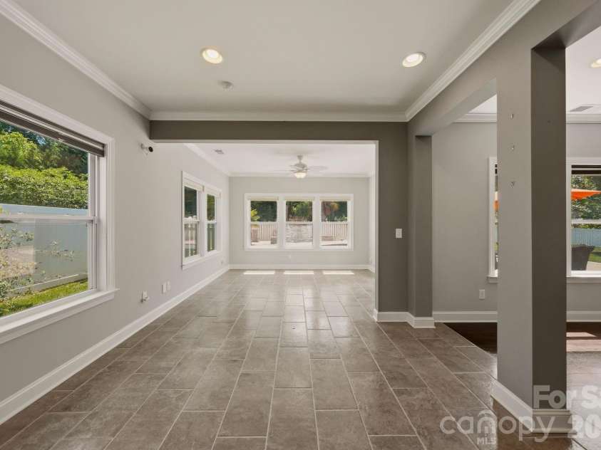 125 Paradise Hills Circle, Mooresville, NC 28115.  MLS# CAR4401948, YatesRealty ID 36697. 