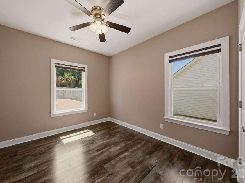 125 Paradise Hills Circle, Mooresville, NC 28115.  MLS# CAR4401948, YatesRealty ID 36697. 