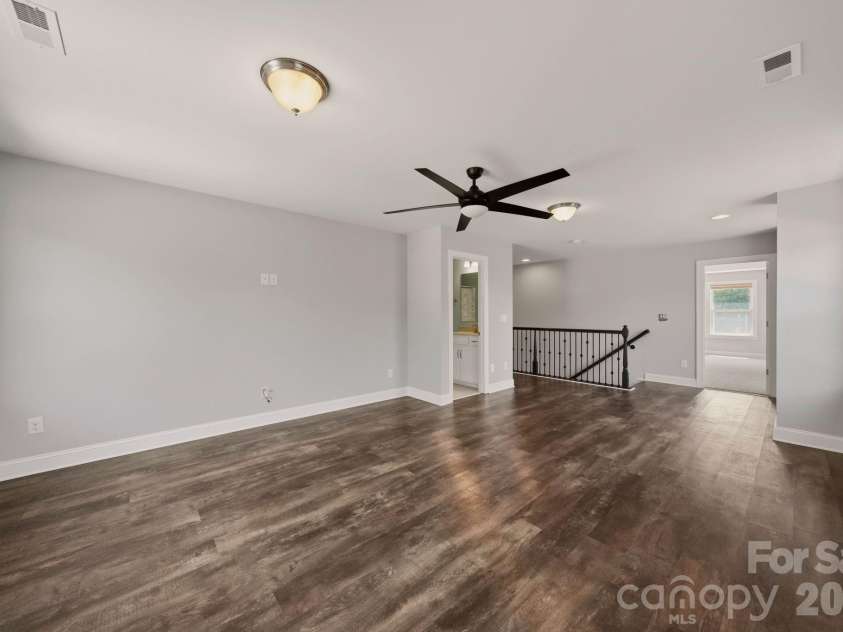 125 Paradise Hills Circle, Mooresville, NC 28115.  MLS# CAR4401948, YatesRealty ID 36697. 