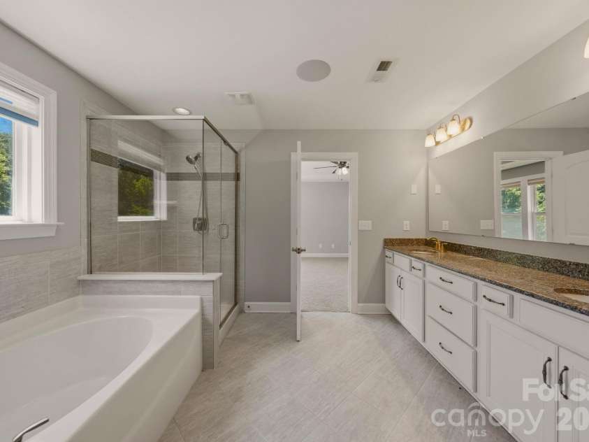 125 Paradise Hills Circle, Mooresville, NC 28115.  MLS# CAR4401948, YatesRealty ID 36697. 