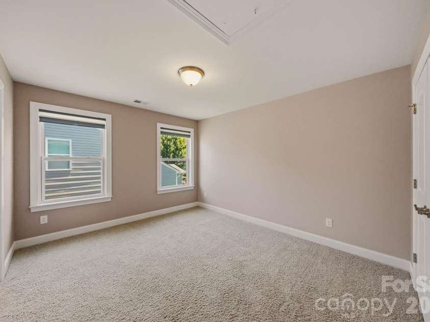 125 Paradise Hills Circle, Mooresville, NC 28115.  MLS# CAR4401948, YatesRealty ID 36697. 