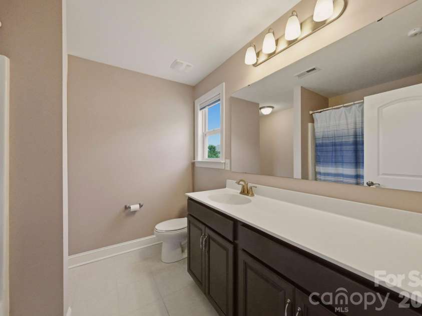 125 Paradise Hills Circle, Mooresville, NC 28115.  MLS# CAR4401948, YatesRealty ID 36697. 