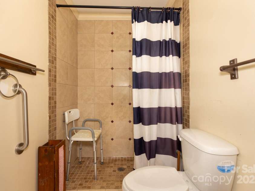 10 Maple Court, Newton, NC 28658.  MLS# CAR4319557, YatesRealty ID 3670. 