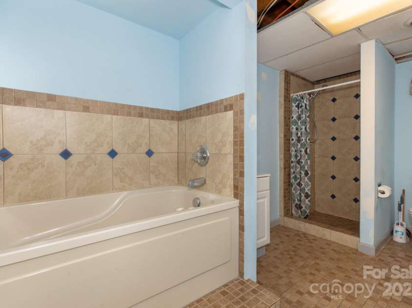 10 Maple Court, Newton, NC 28658.  MLS# CAR4319557, YatesRealty ID 3670. 