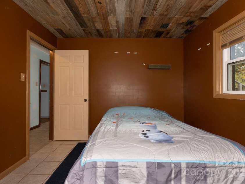 10 Maple Court, Newton, NC 28658.  MLS# CAR4319557, YatesRealty ID 3670. 