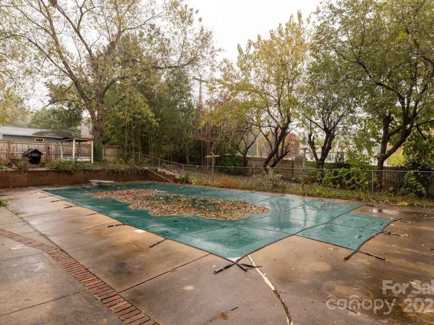 10 Maple Court, Newton, NC 28658.  MLS# CAR4319557, YatesRealty ID 3670. 