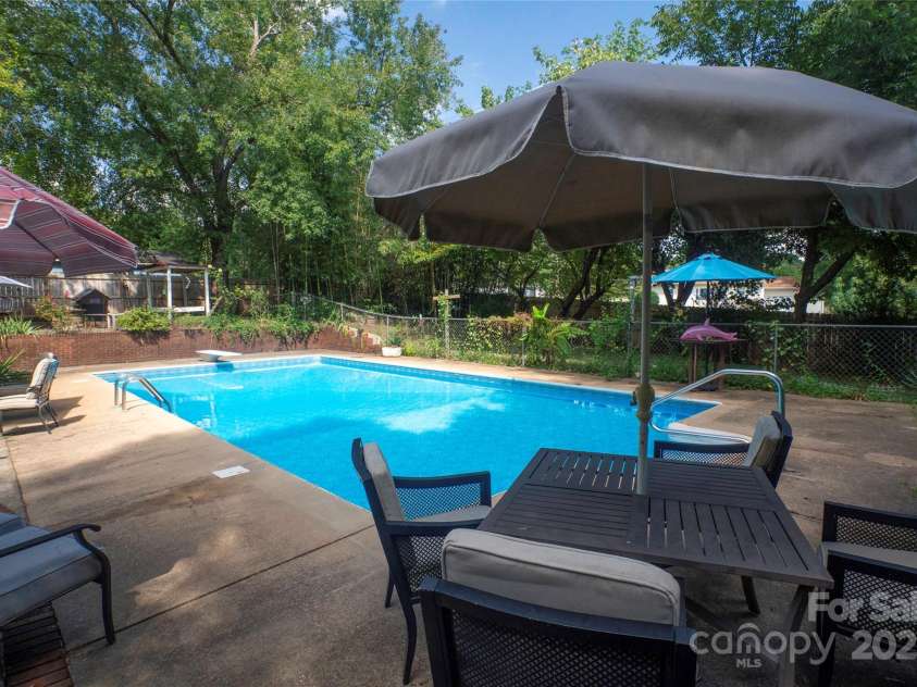 10 Maple Court, Newton, NC 28658.  MLS# CAR4319557, YatesRealty ID 3670. 